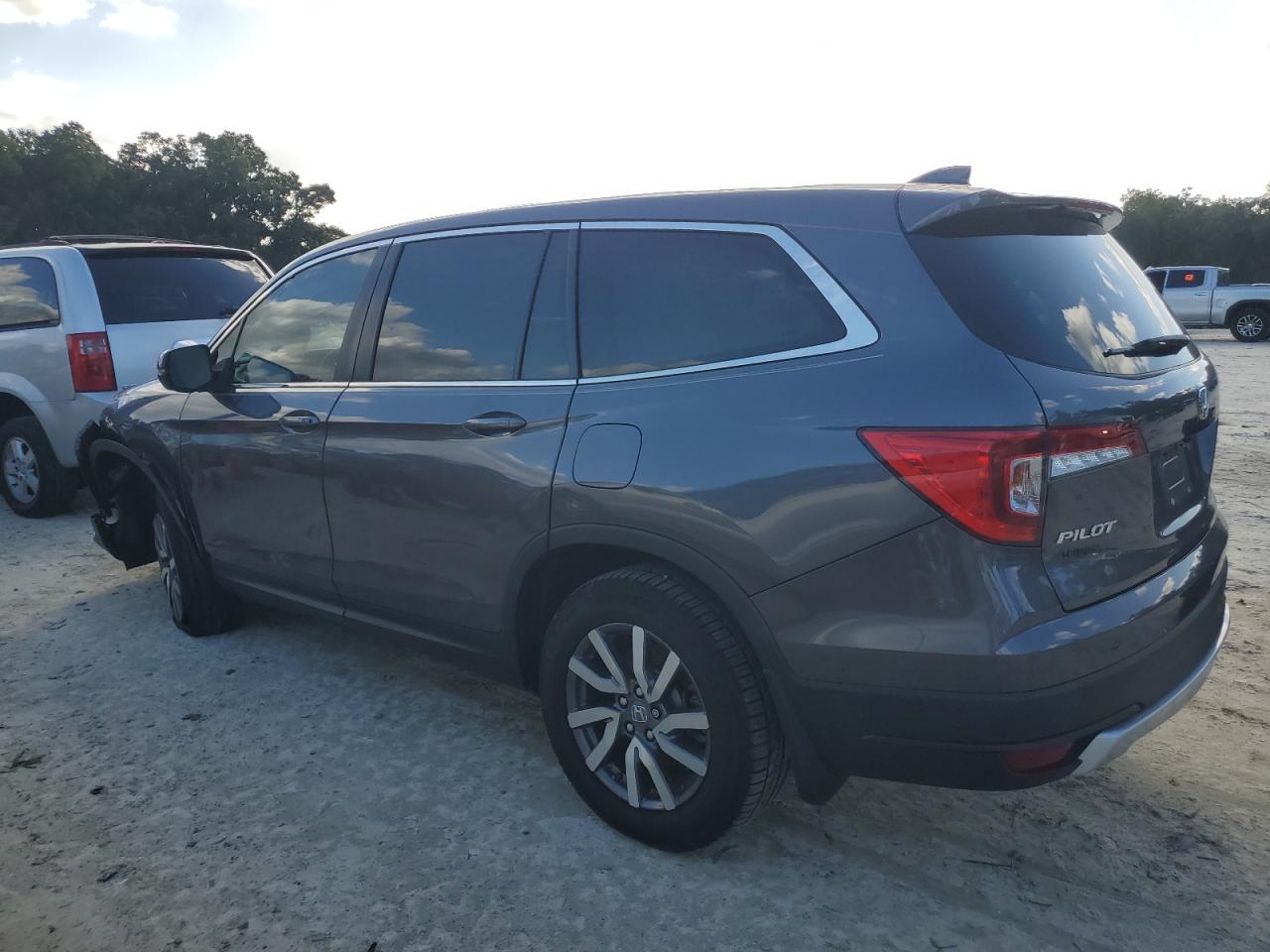 2020 Honda Pilot - Image 2