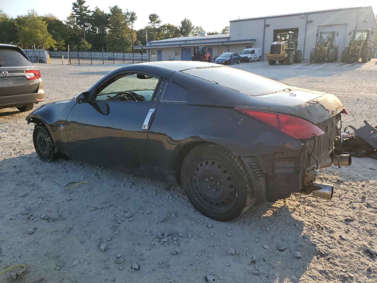 2005 Nissan 350Z - Image 2