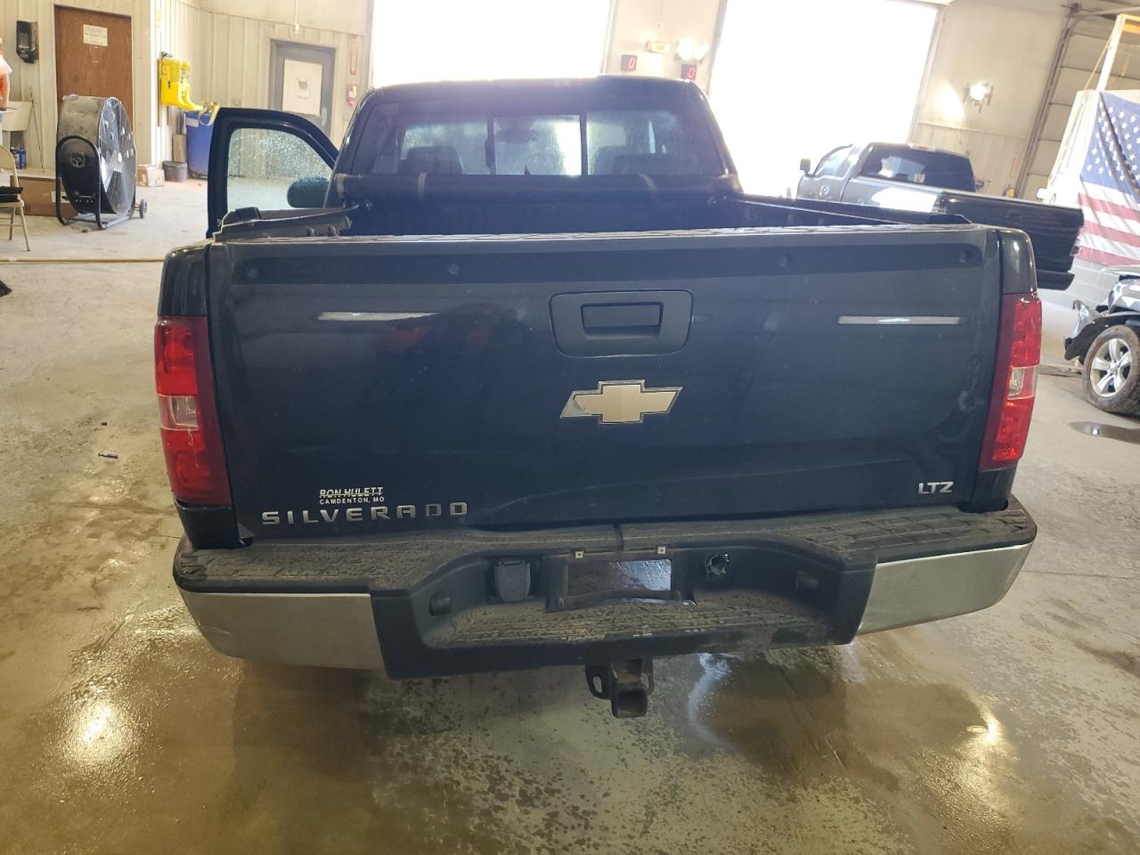 2008 Chevrolet Silverado K1500 VIN: 2GCEK19J581233390 Lot: 75895824