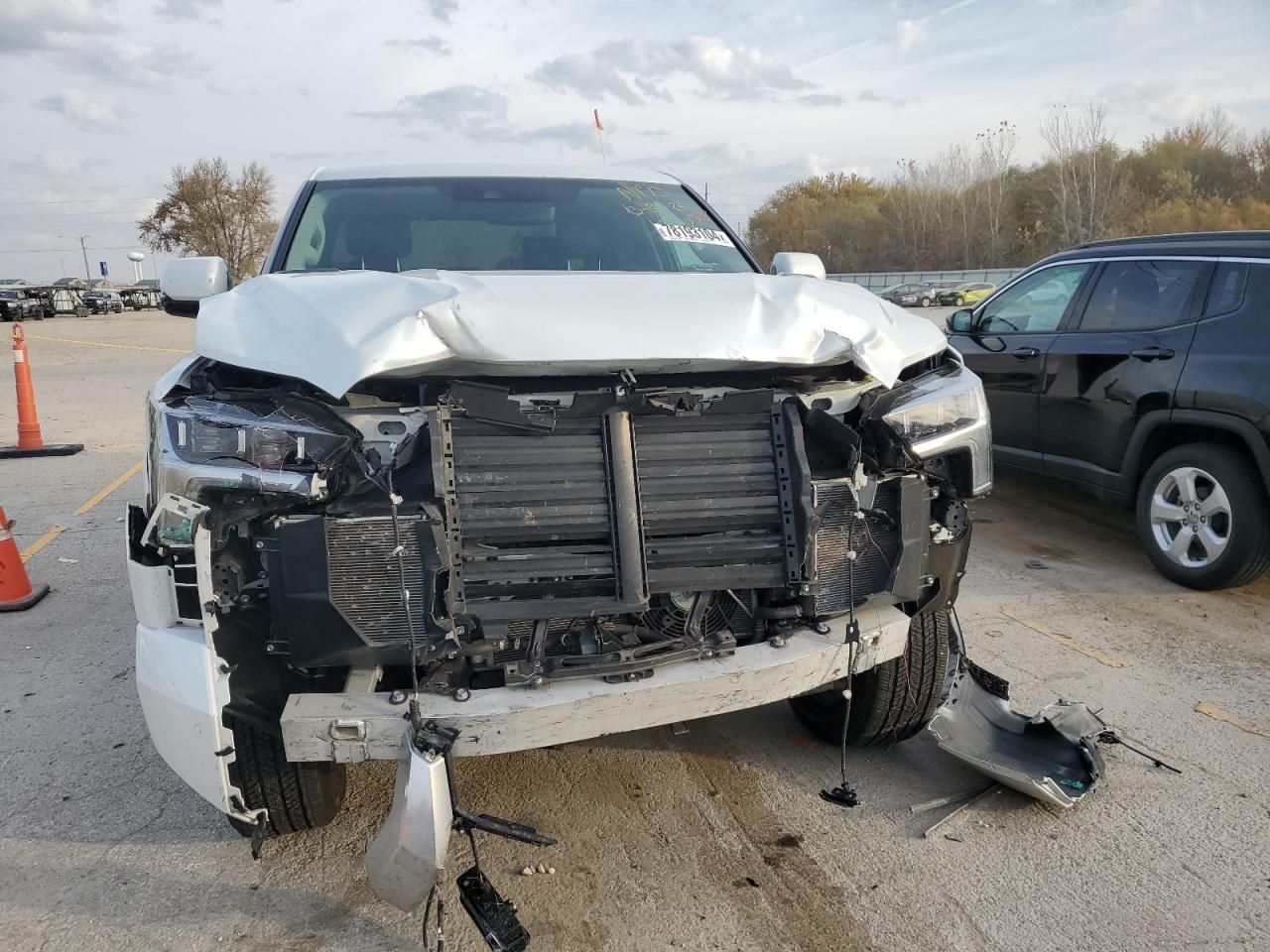 2022 Toyota Tundra - Image 5