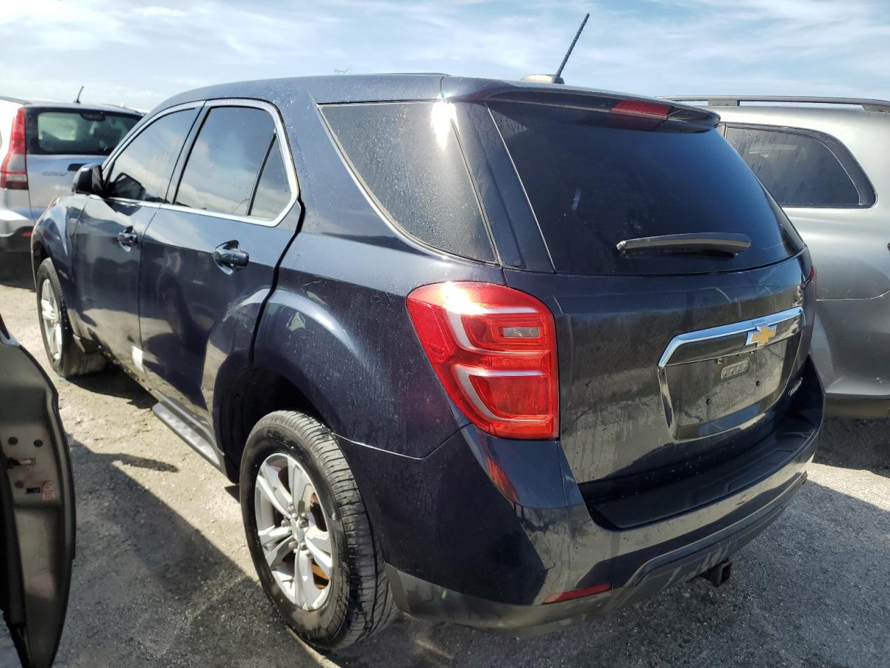 2016 Chevrolet Equinox - Image 2