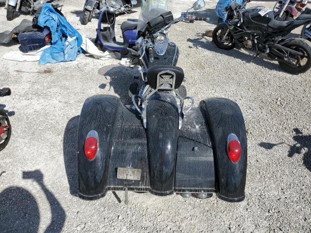 2011 KAWASAKI VN900 B