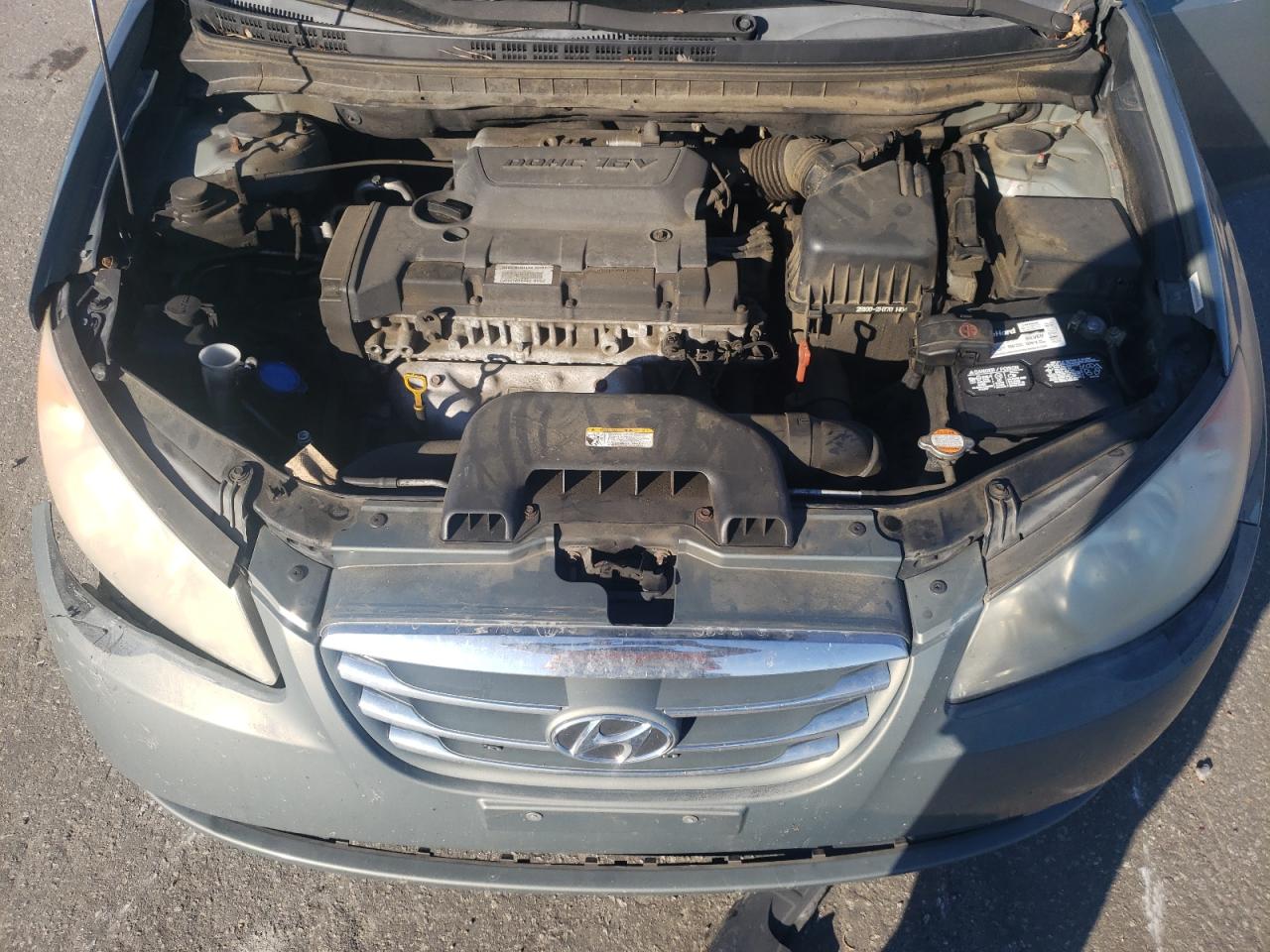 2010 Hyundai Elantra - Image 12
