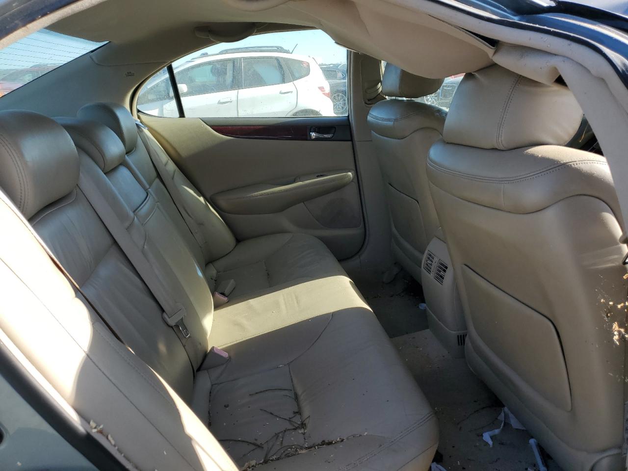 2004 Lexus Es 330 VIN: JTHBA30G440010071 Lot: 75827094