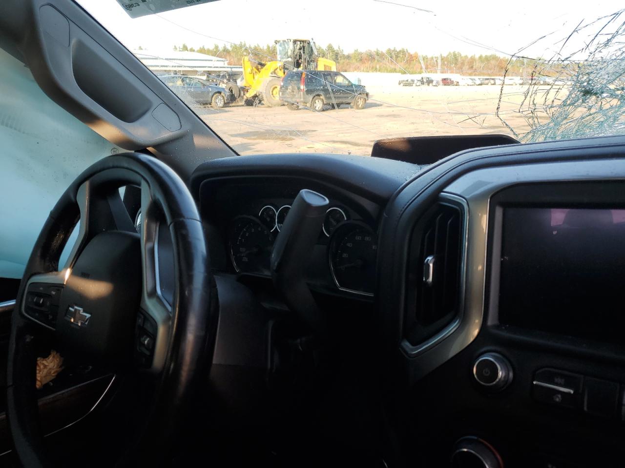 2019 Chevrolet Silverado - Image 9