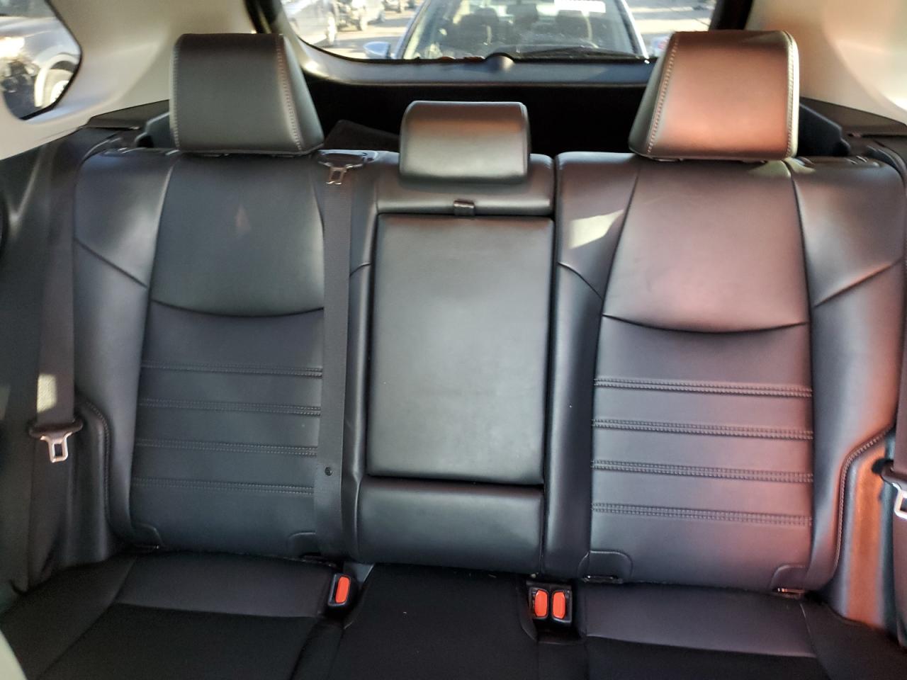 2020 Toyota RAV 4 - Image 10