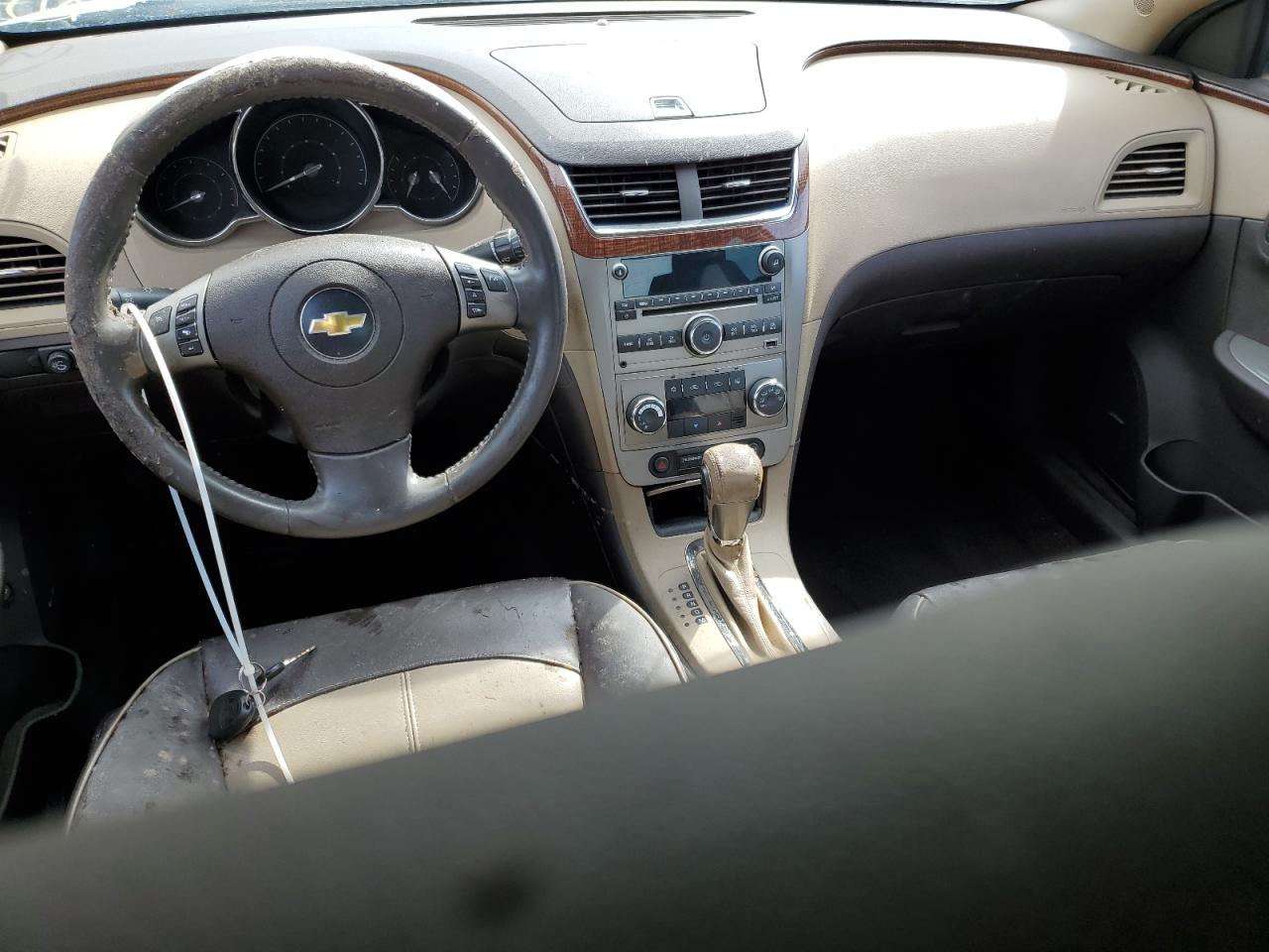 2011 Chevrolet Malibu - Image 8
