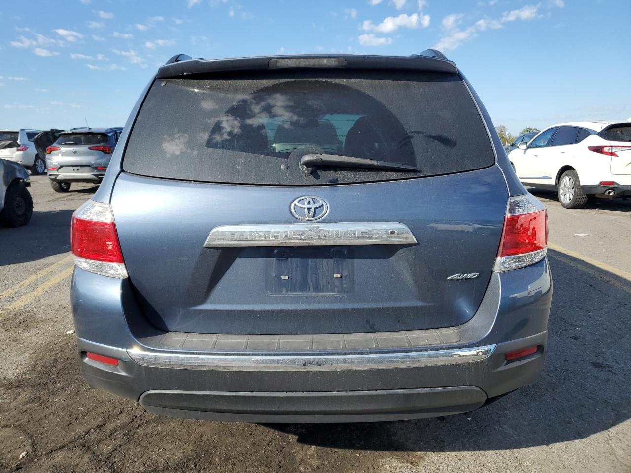 5TDBK3EH3DS220366 2013 Toyota Highlander Base