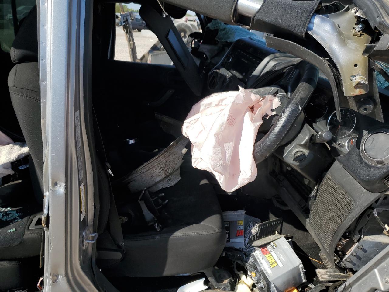 2016 Jeep Wrangler - Image 7