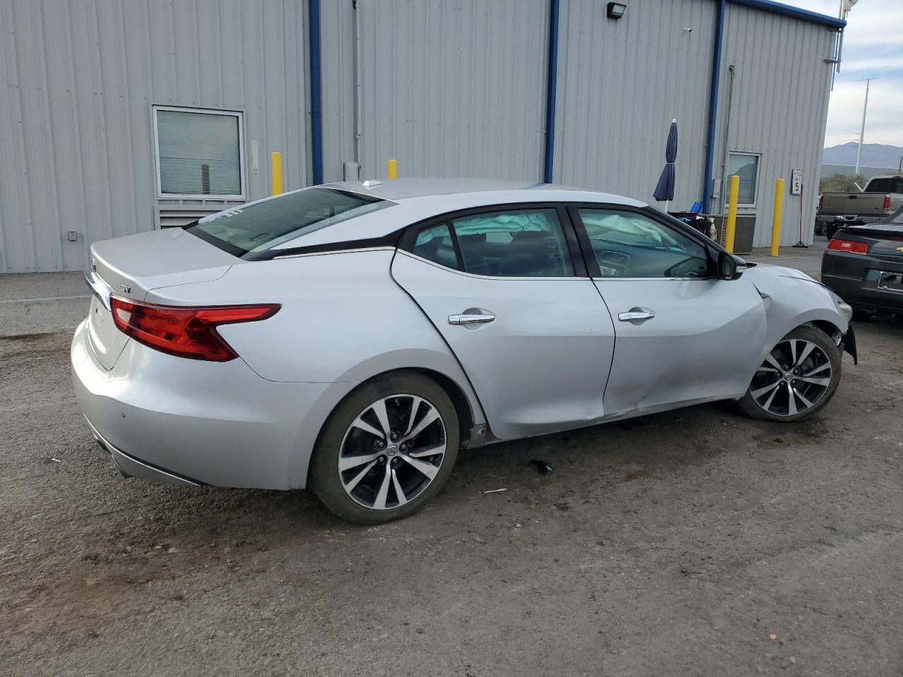 2018 Nissan Maxima - Image 3