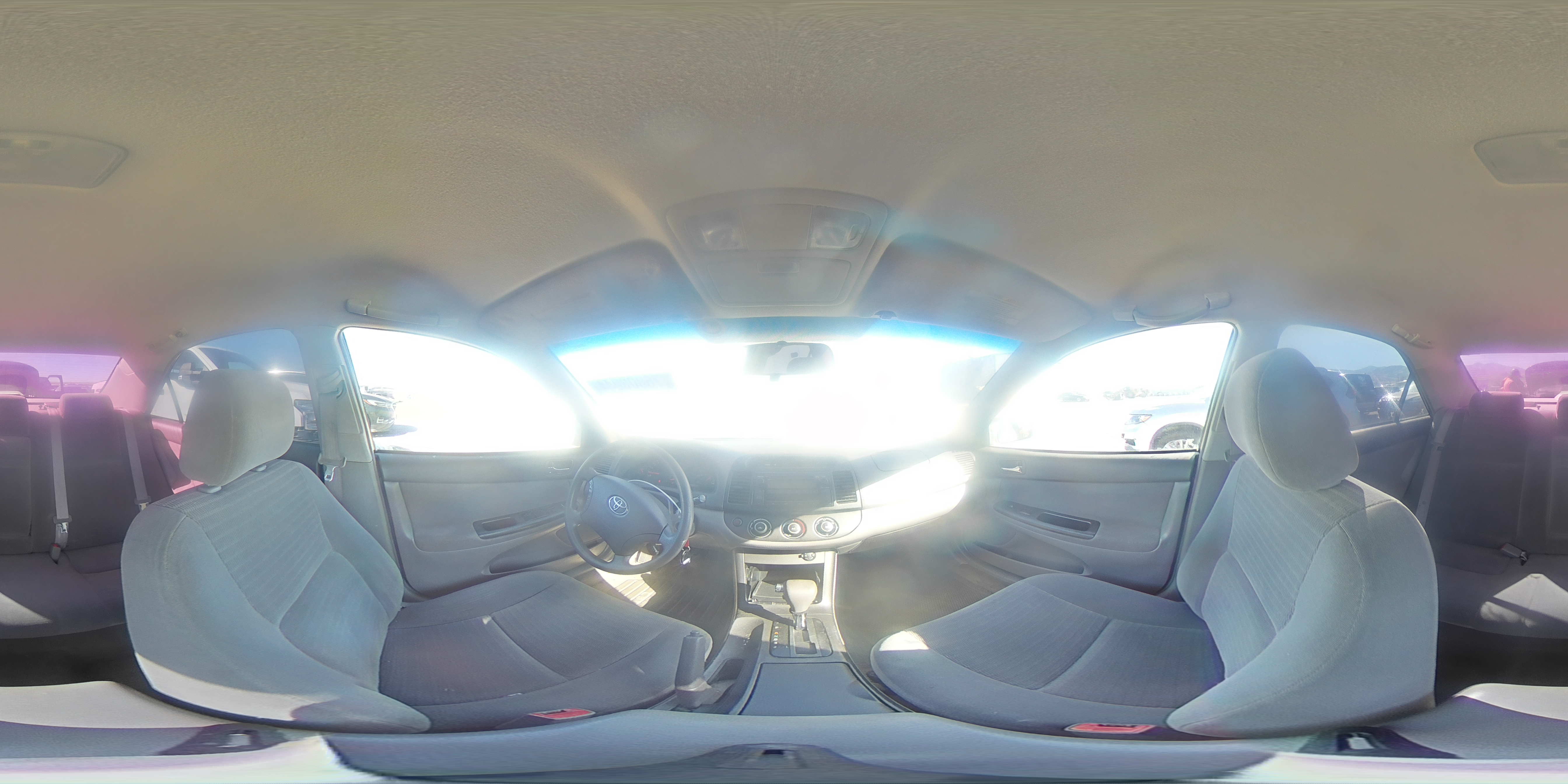 2005 Toyota Camry - Image 13