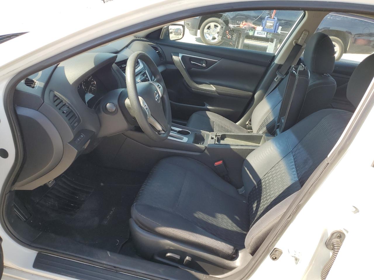 2018 Nissan Altima - Image 7