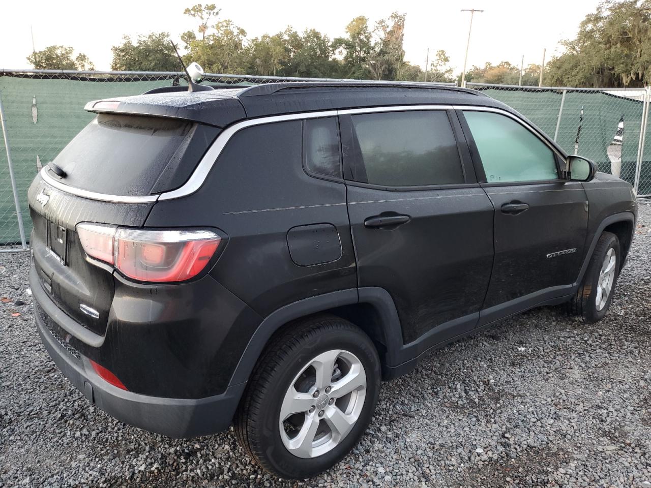 2018 Jeep Compass - Image 3