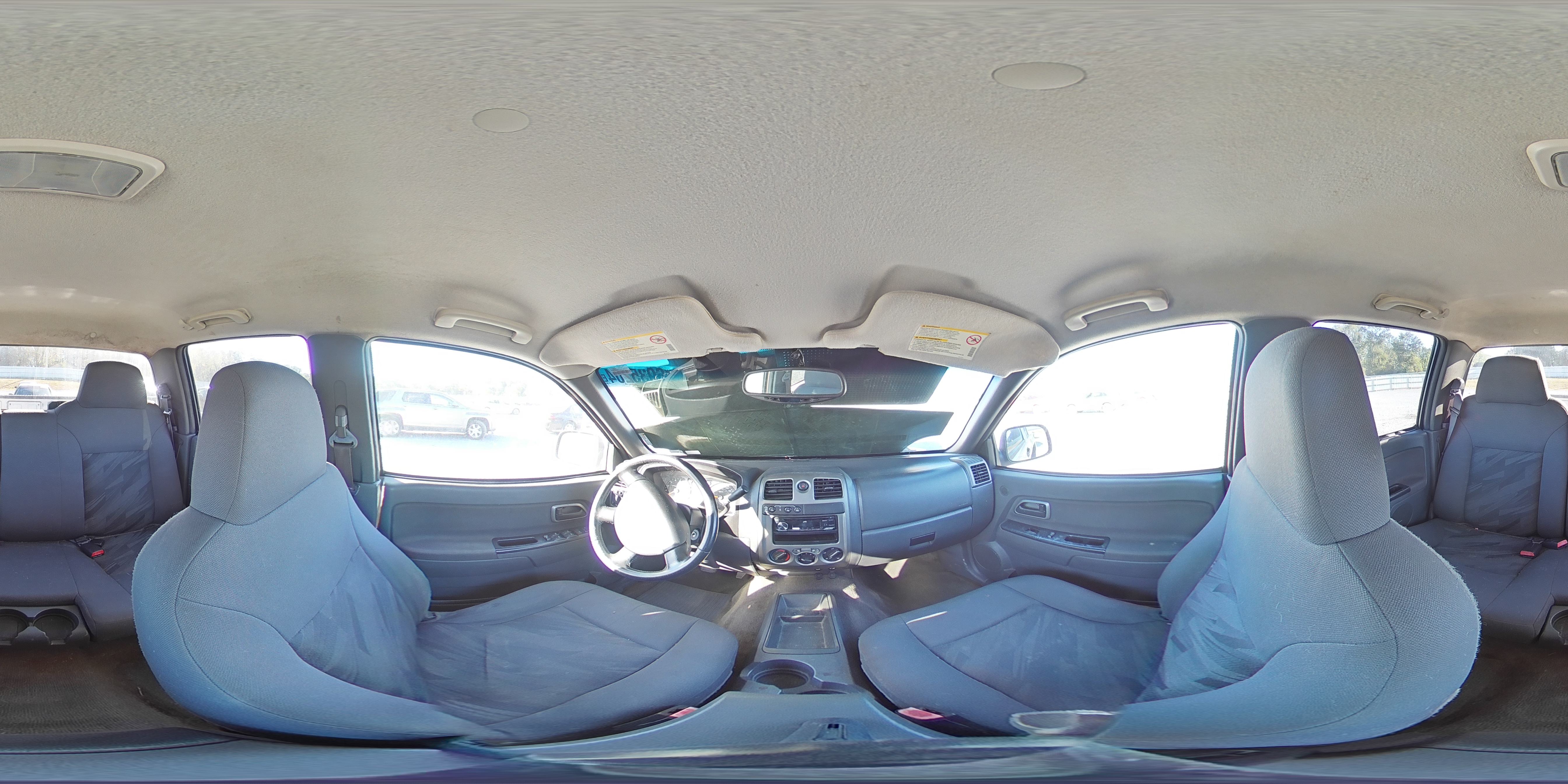 2005 Chevrolet Colorado - Image 12