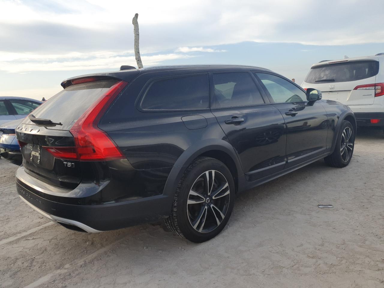 YV4102NK7J1020104 2018 Volvo V90 Cross Country T5 Momentum