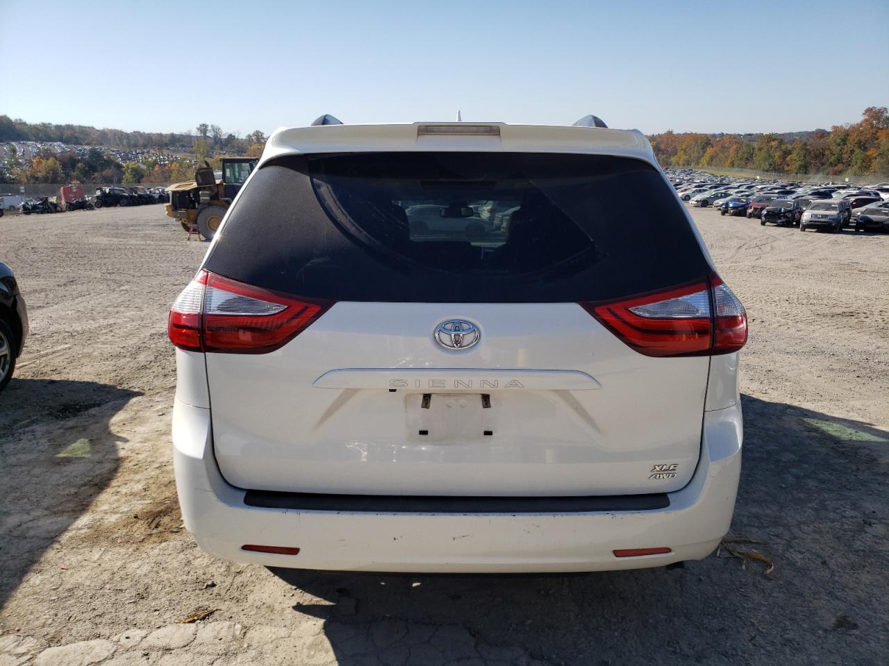 2018 Toyota Sienna Xle VIN: 5TDDZ3DCXJS208141 Lot: 76208074