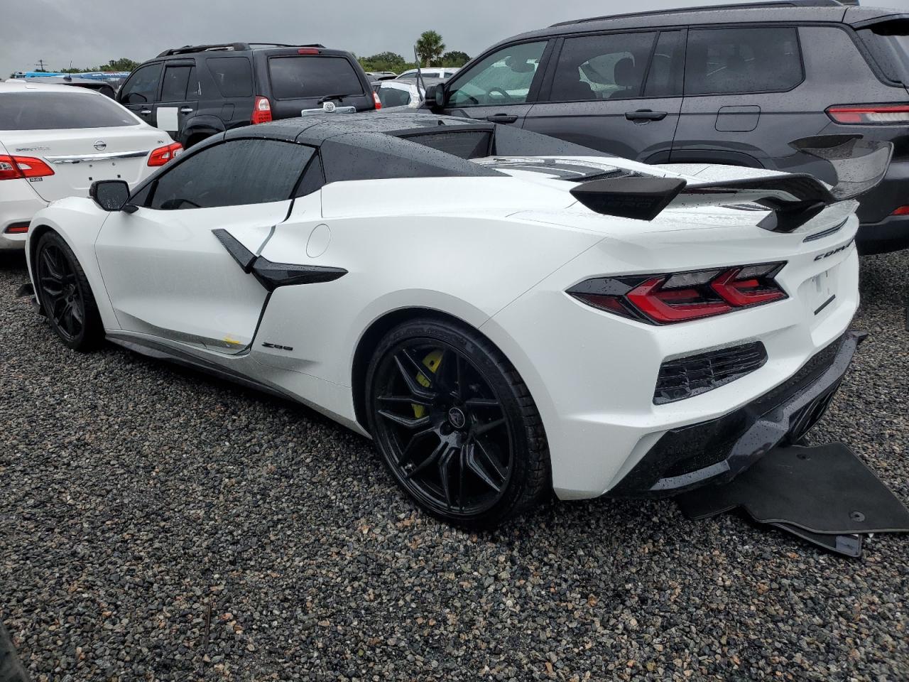 2023 Chevrolet Corvette - Image 2