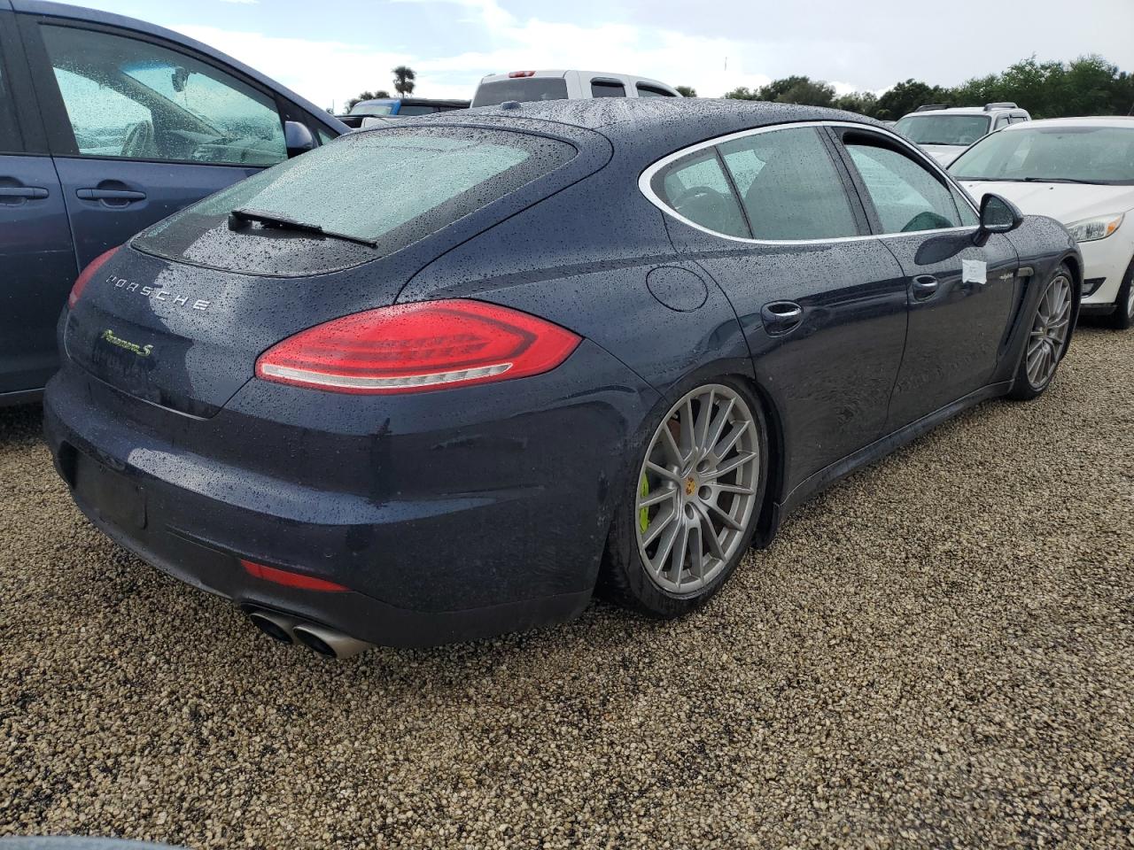 2016 Porsche Panamera - Image 3