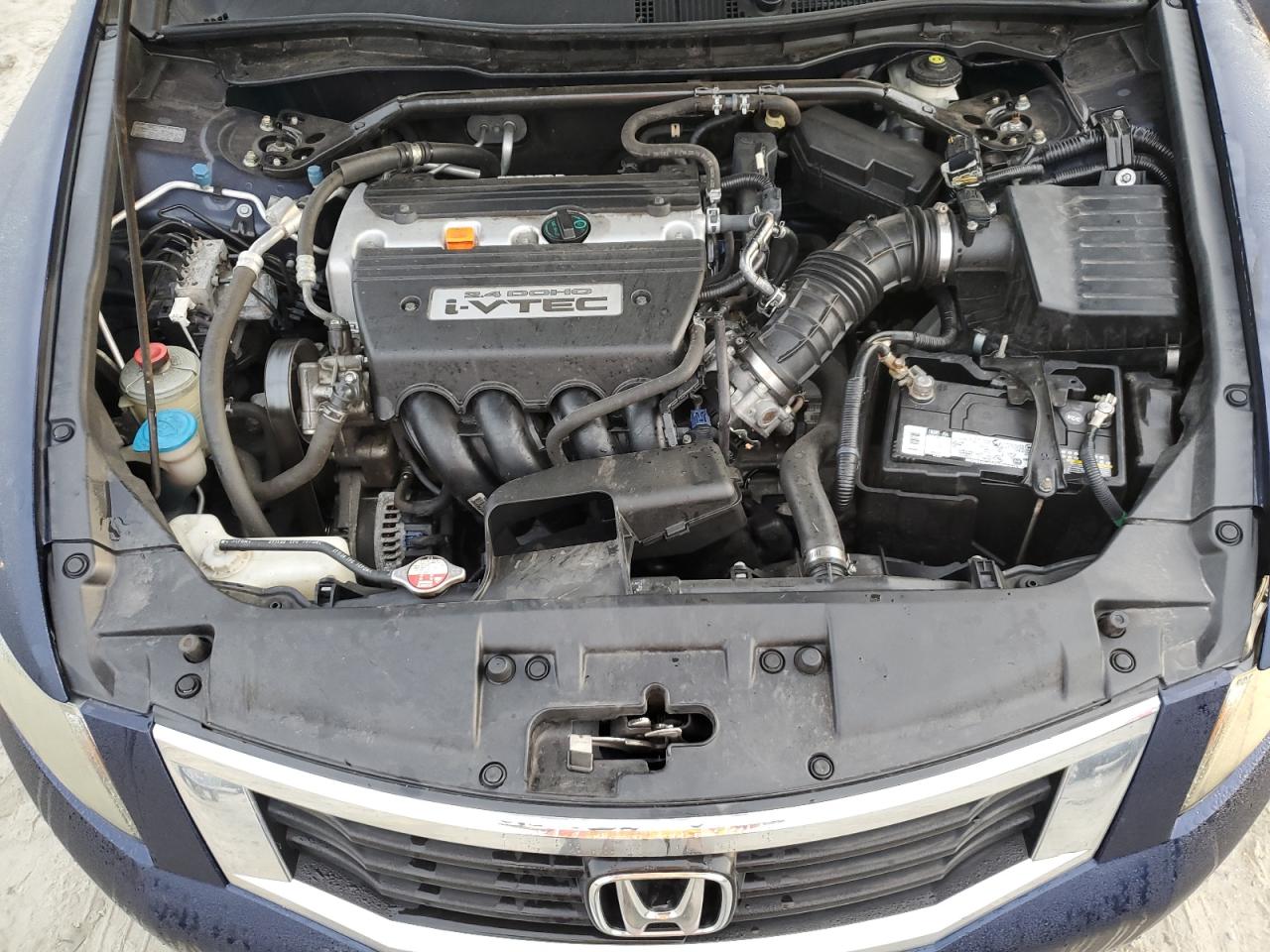 2009 Honda Accord - Image 13