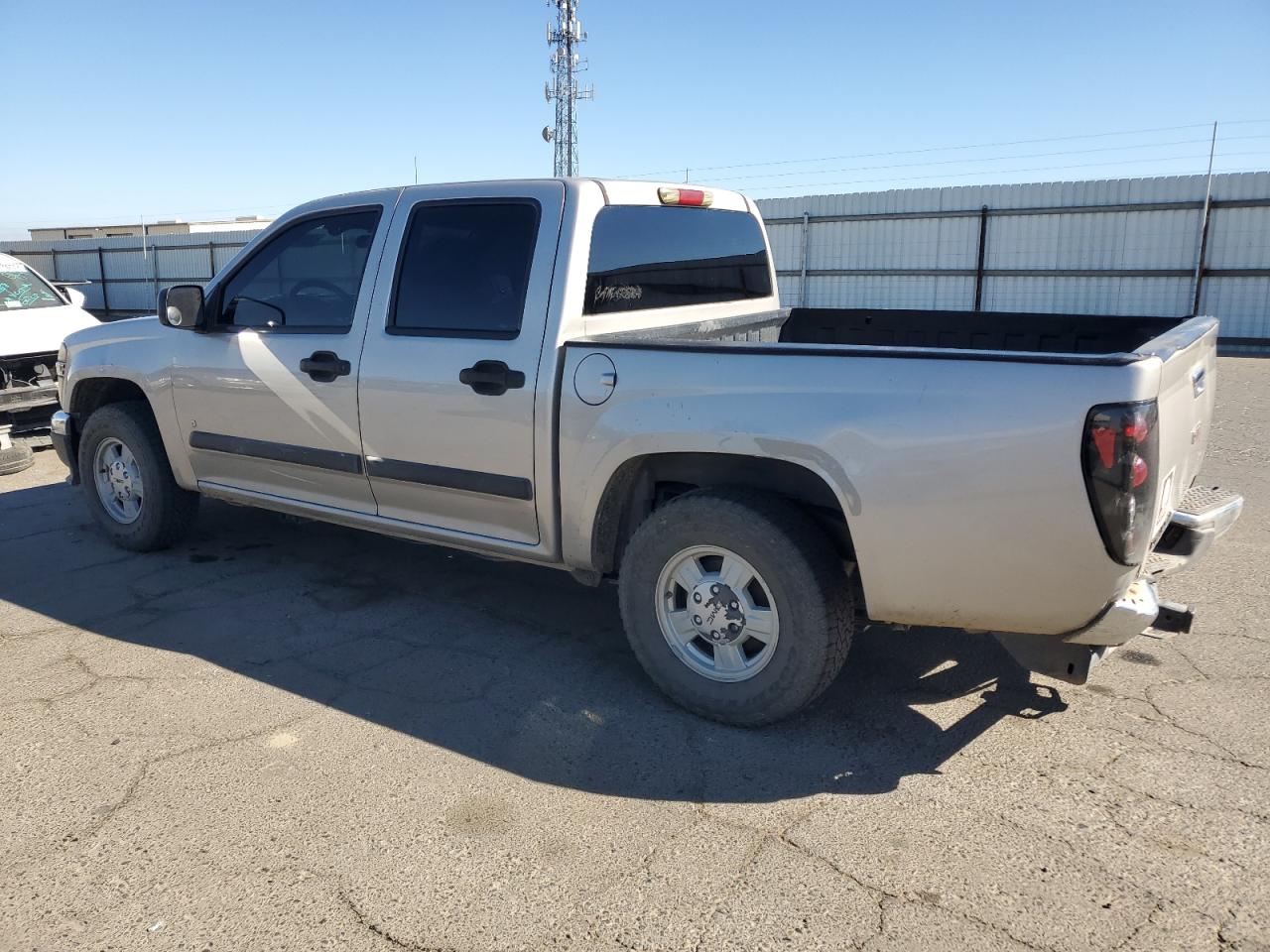 2006 GMC Canyon - Image 2