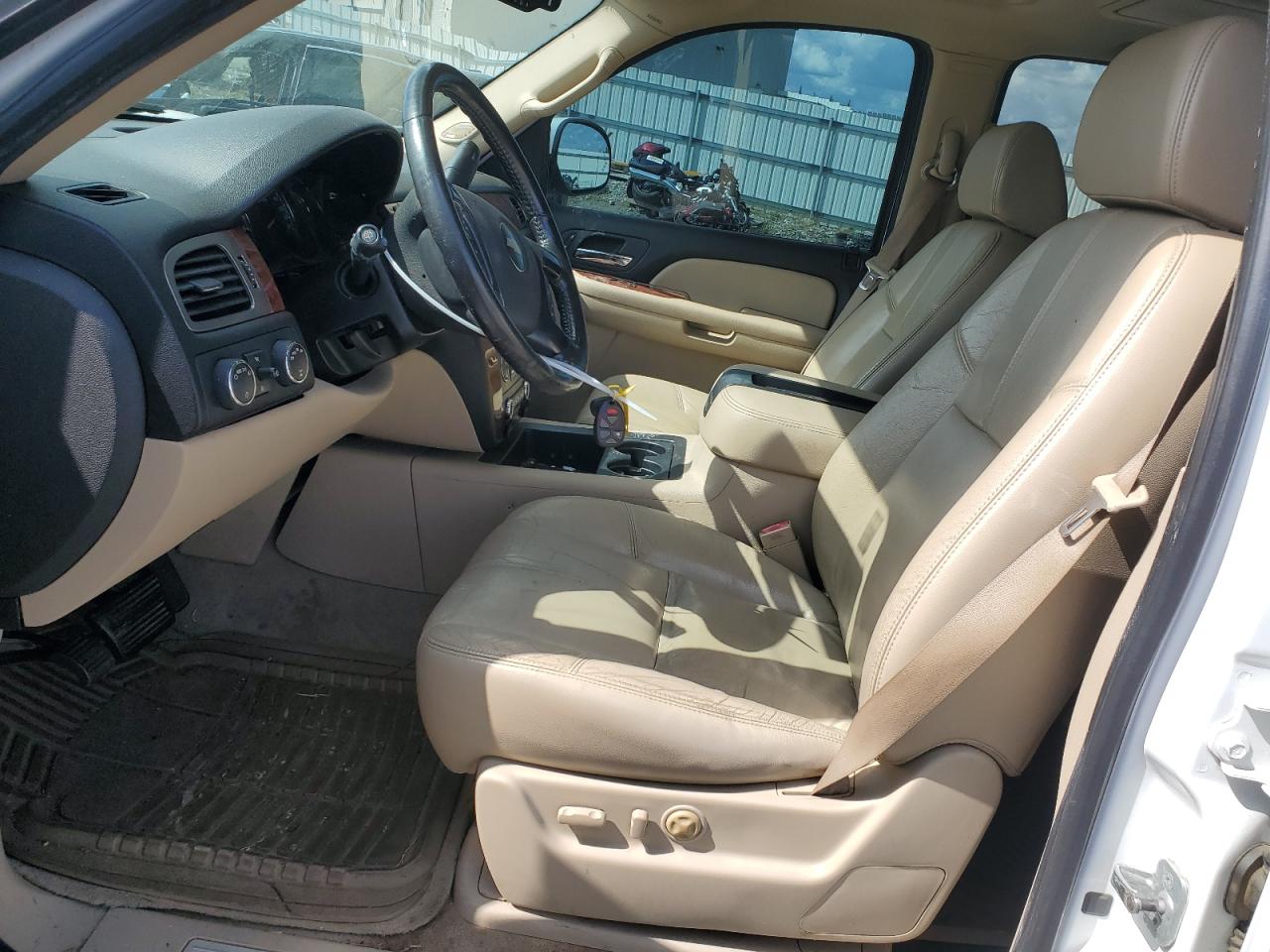 2007 Chevrolet Tahoe - Image 7