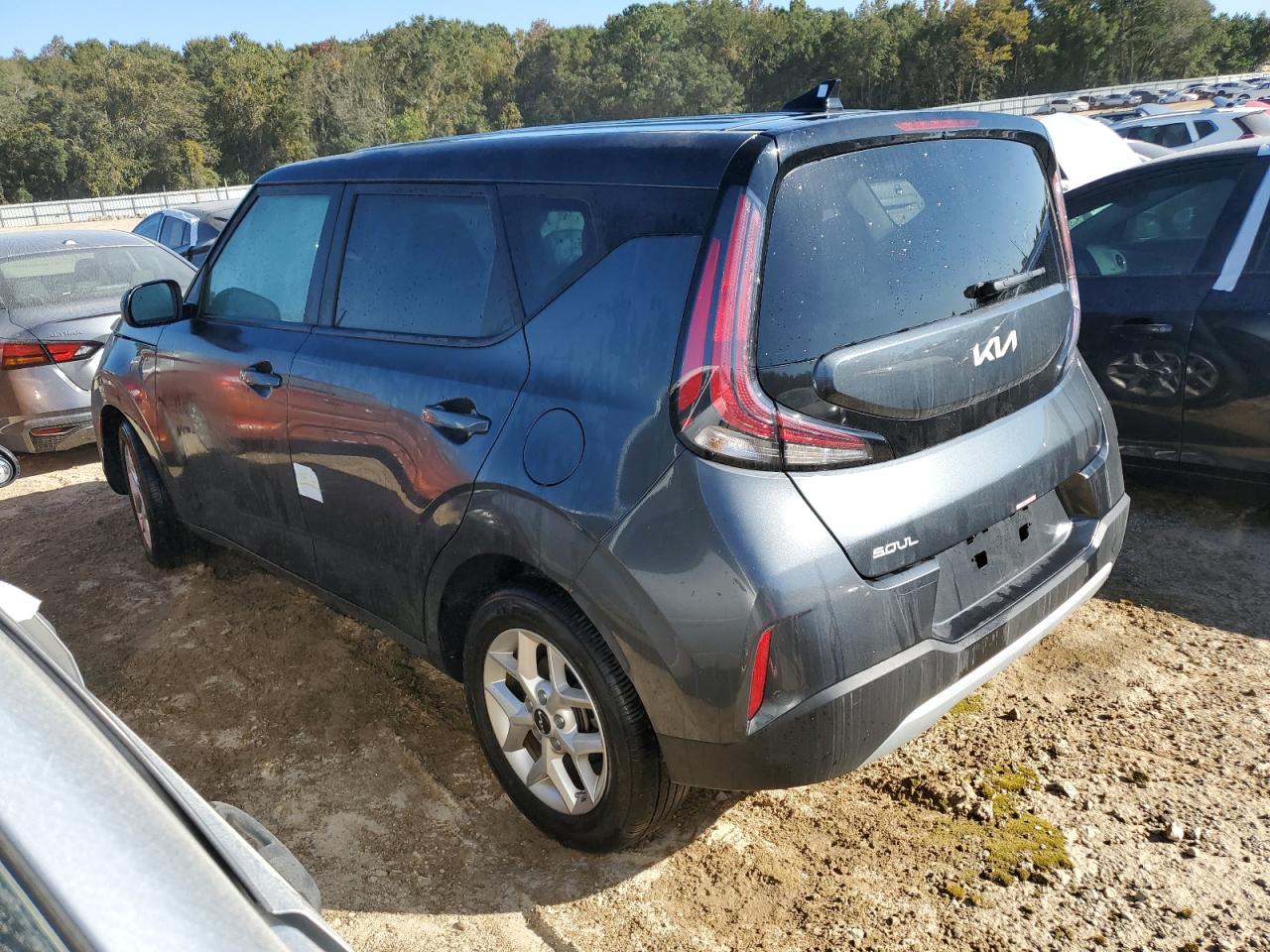 2024 Kia Soul - Image 2