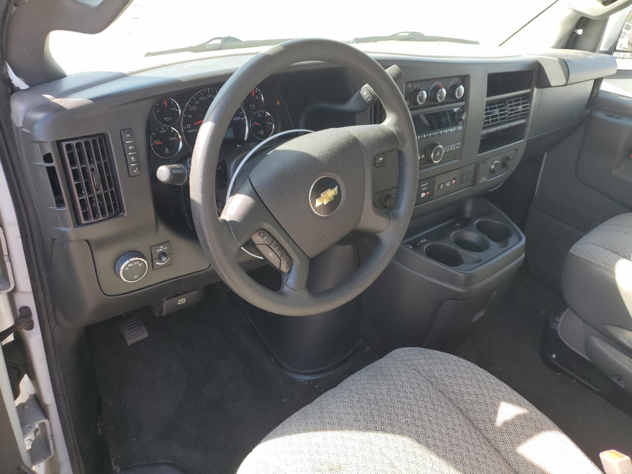 2019 Chevrolet Express - Image 8