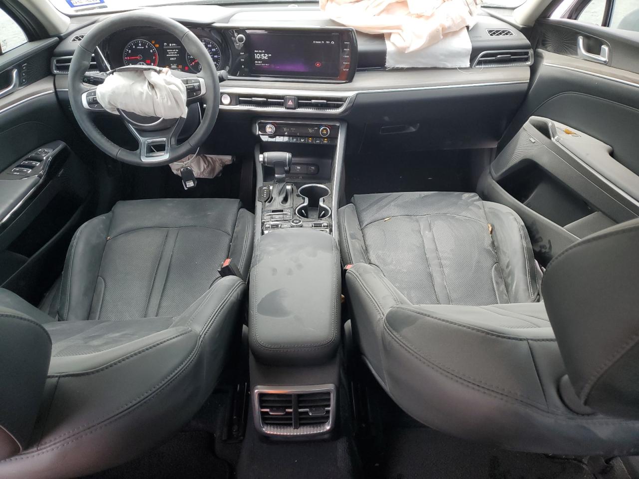 2024 Kia K5 - Image 8