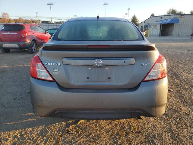  NISSAN VERSA 2018 Gray