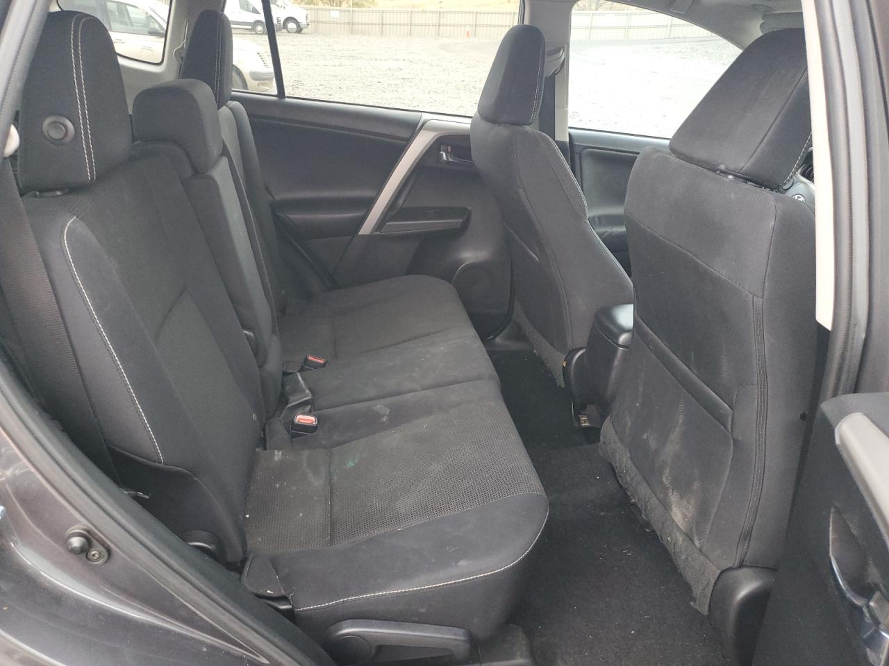 2017 Toyota Rav4 Xle VIN: 2T3RFREV6HW556805 Lot: 76077714