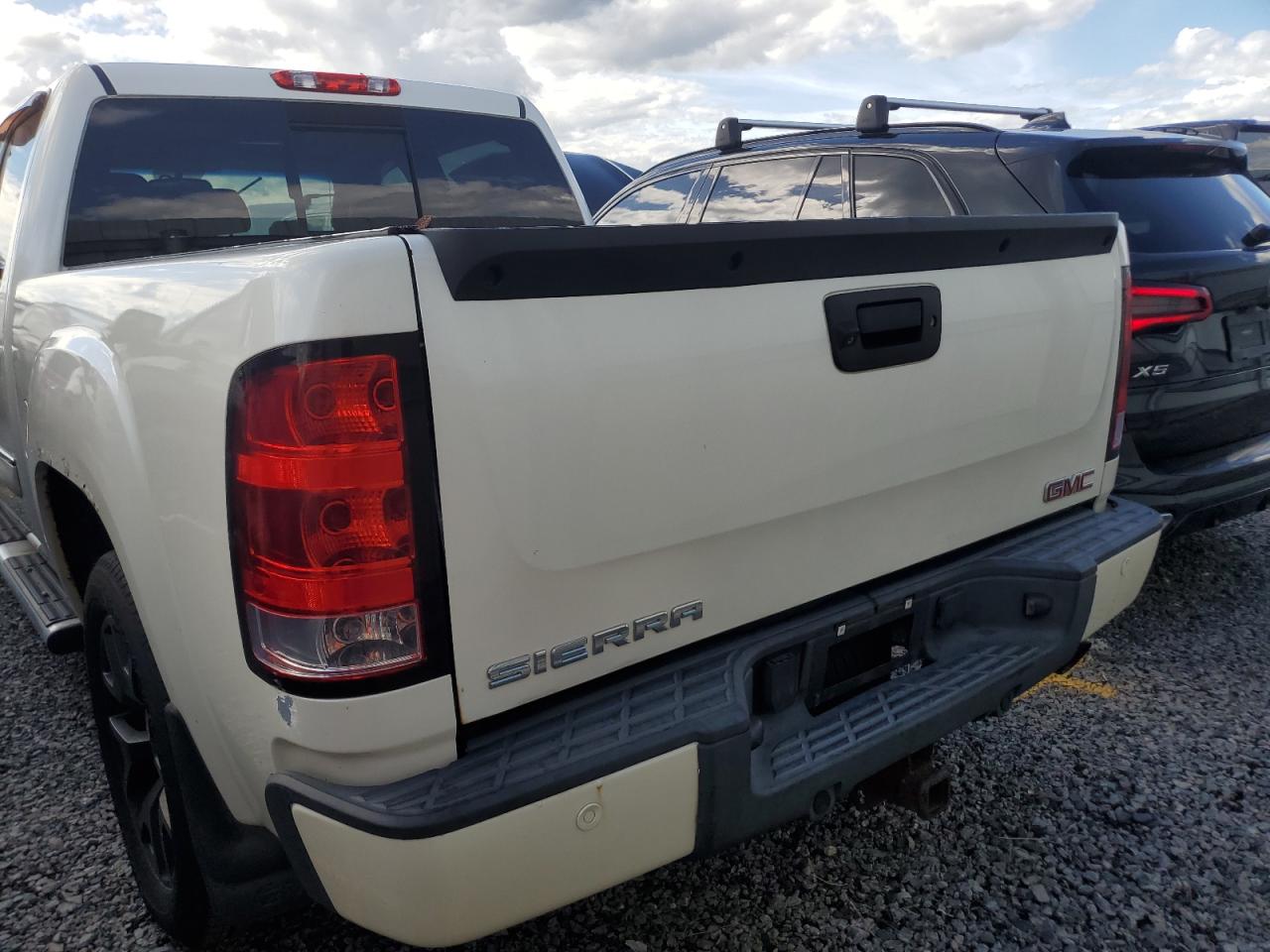 3GTP2XE29DG348683 2013 GMC Sierra K1500 Denali