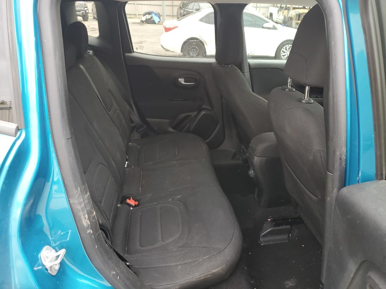 2019 Jeep Renegade - Image 11