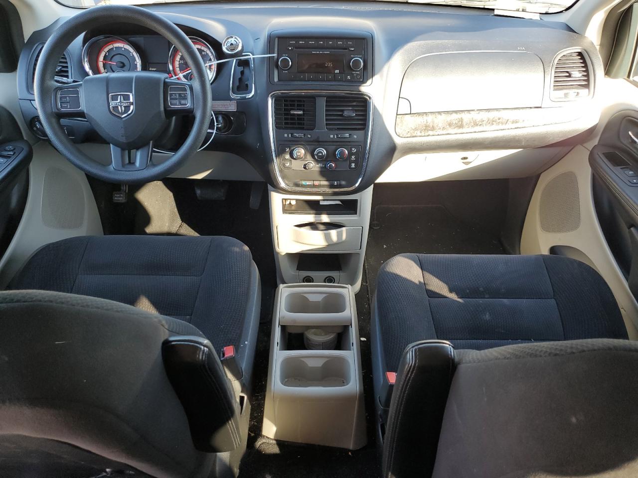 2014 Dodge Caravan - Image 8