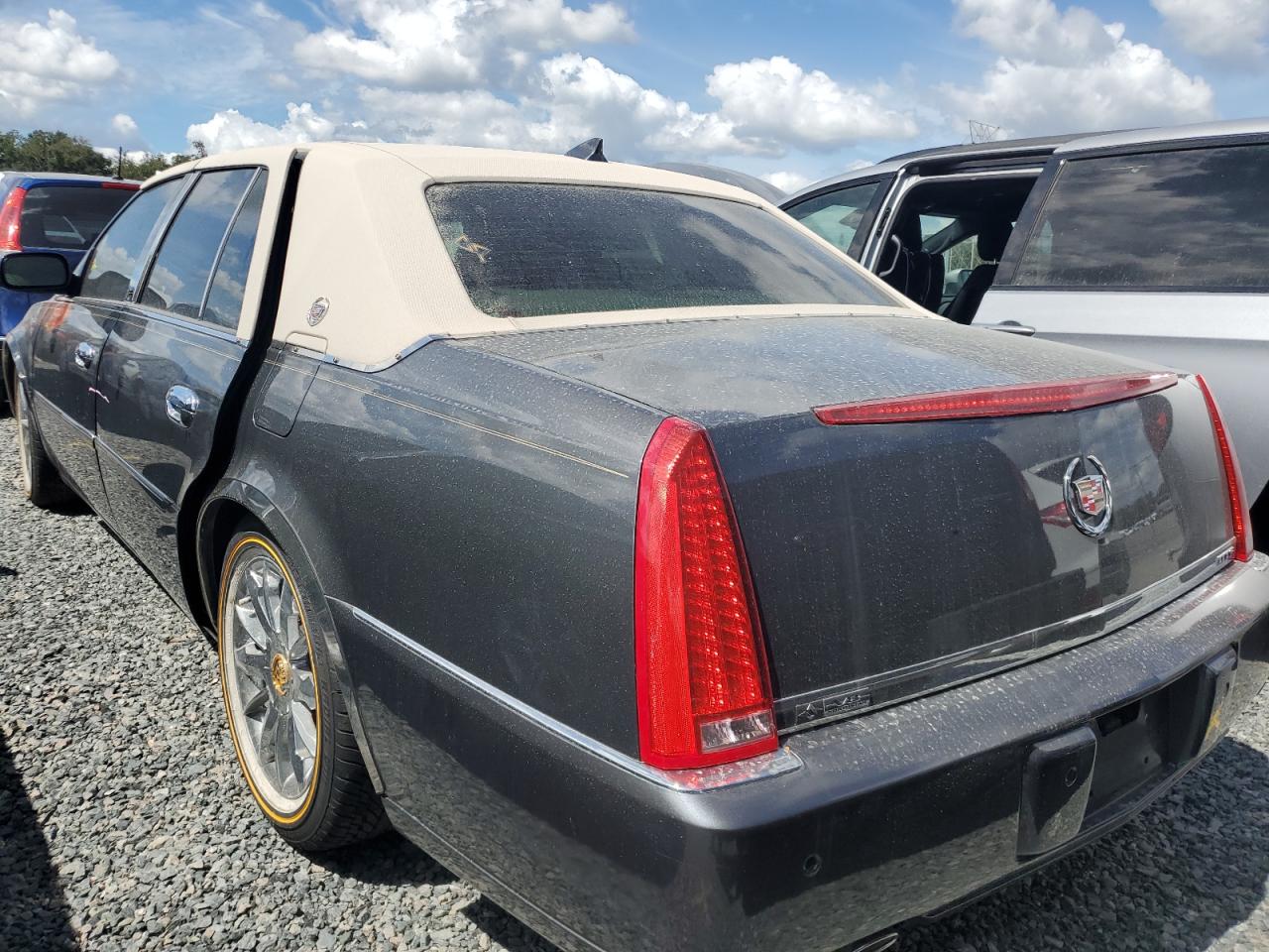 2009 Cadillac Dts VIN: 1G6KD57Y59U105552 Lot: 74712744