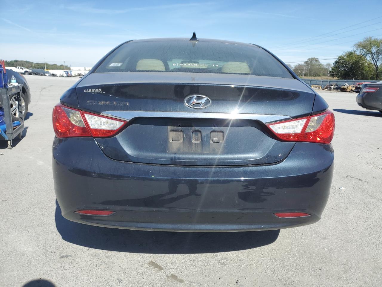 2011 Hyundai Sonata - Image 6