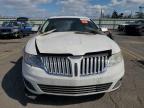 2010 Lincoln Mks  na sprzedaż w Pennsburg, PA - Burn