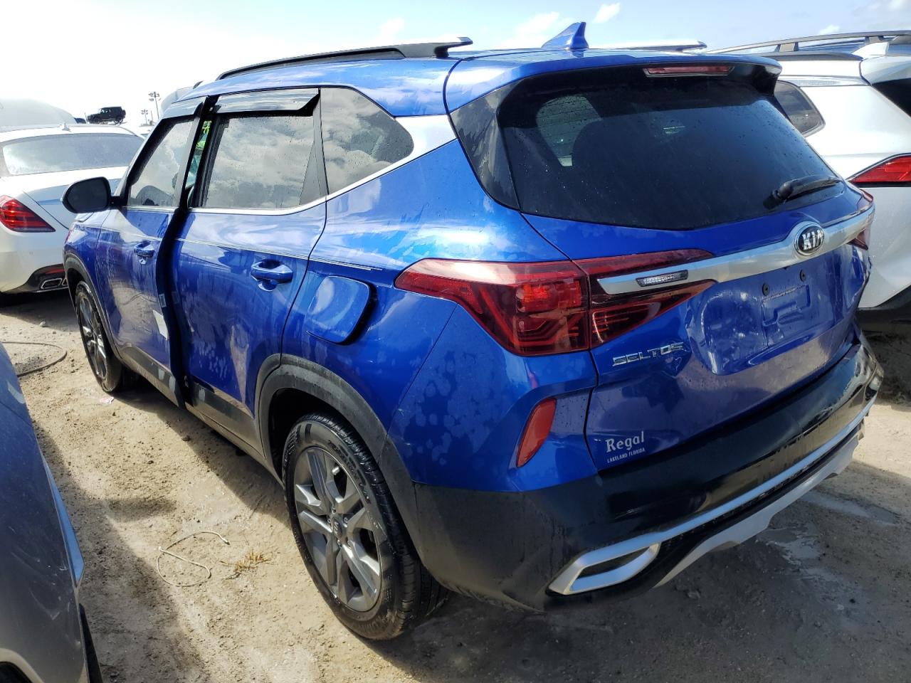 2021 Kia Seltos - Image 2