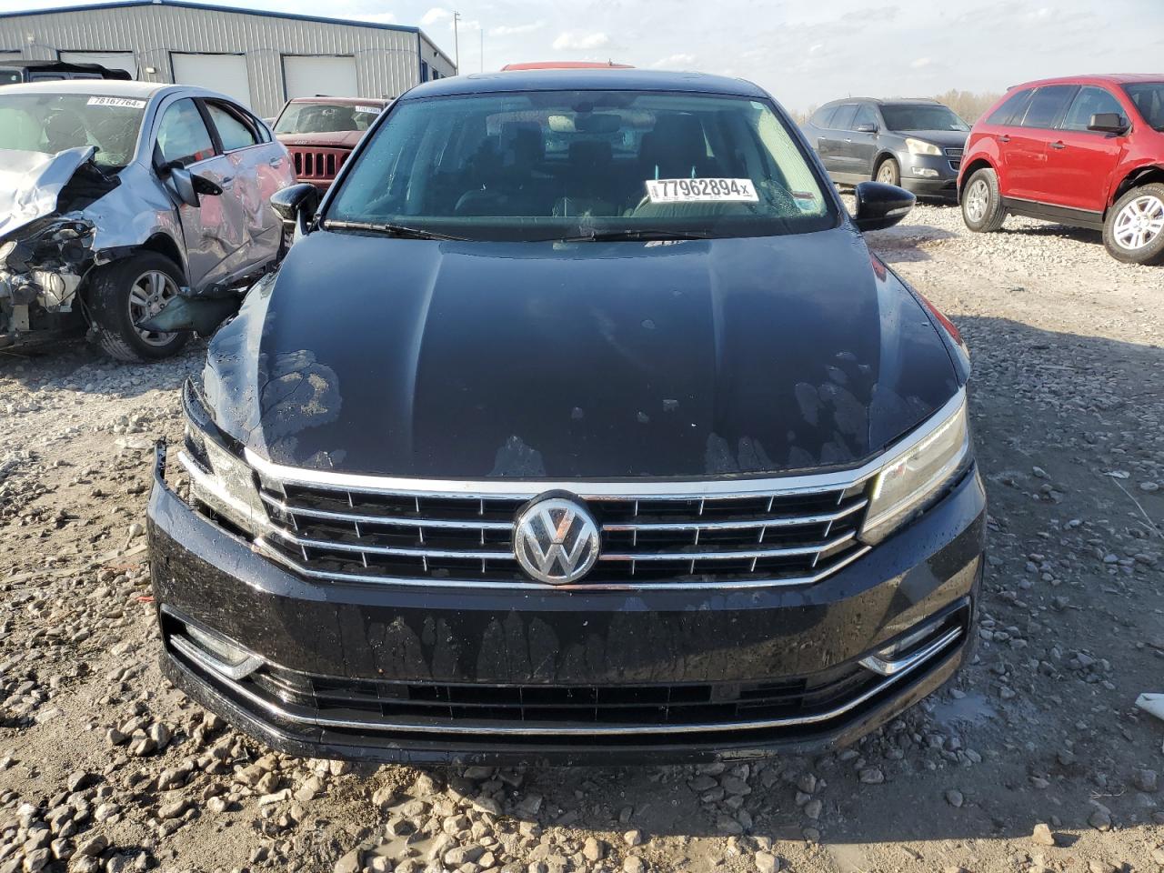 2017 Volkswagen Passat - Image 5