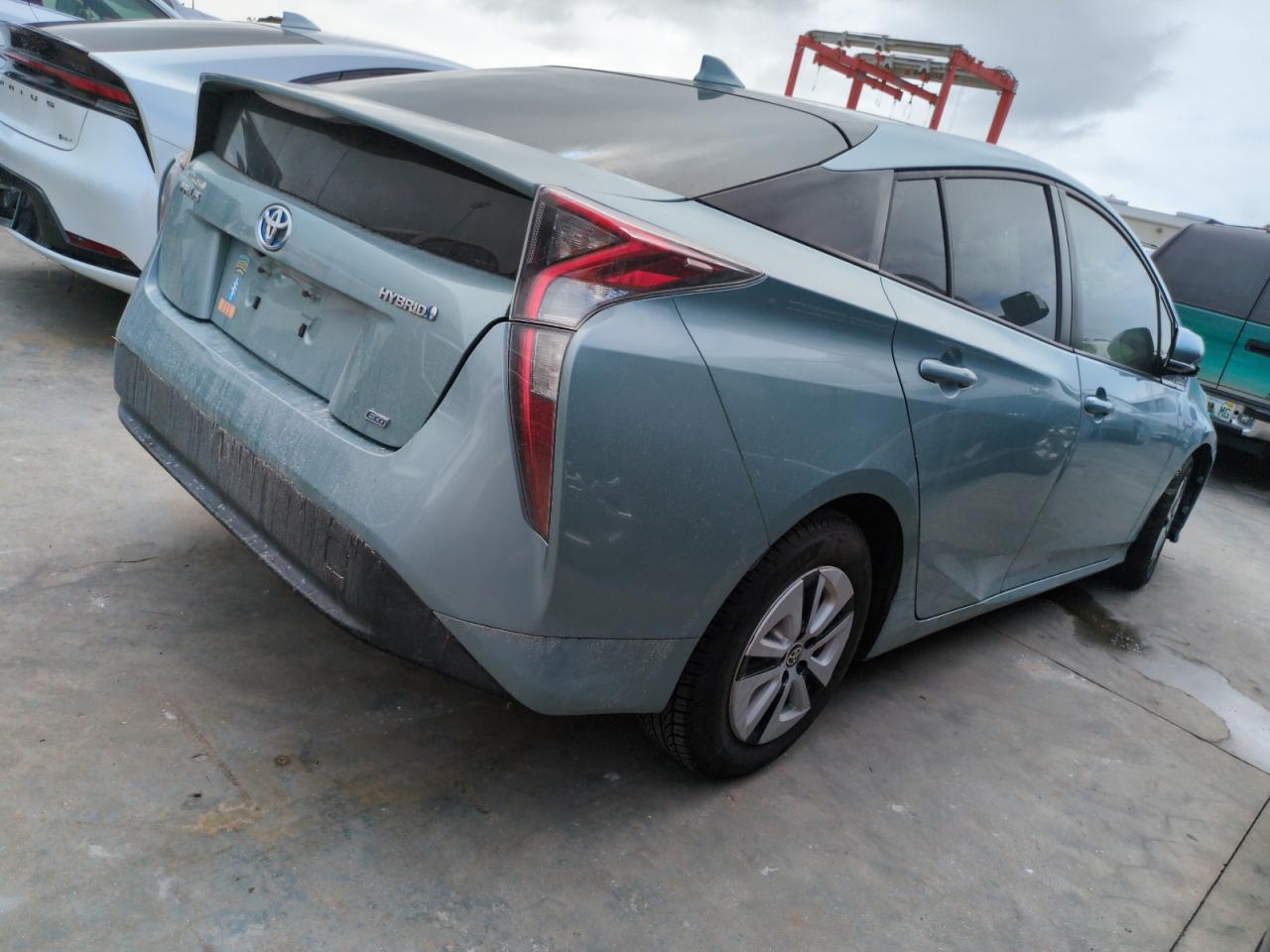 2017 Toyota Prius - Image 3