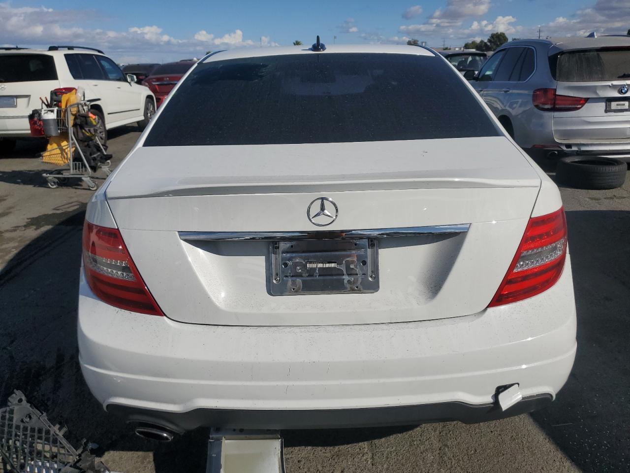 2014 Mercedes-Benz C 250 VIN: WDDGF4HBXEG209020 Lot: 77688894