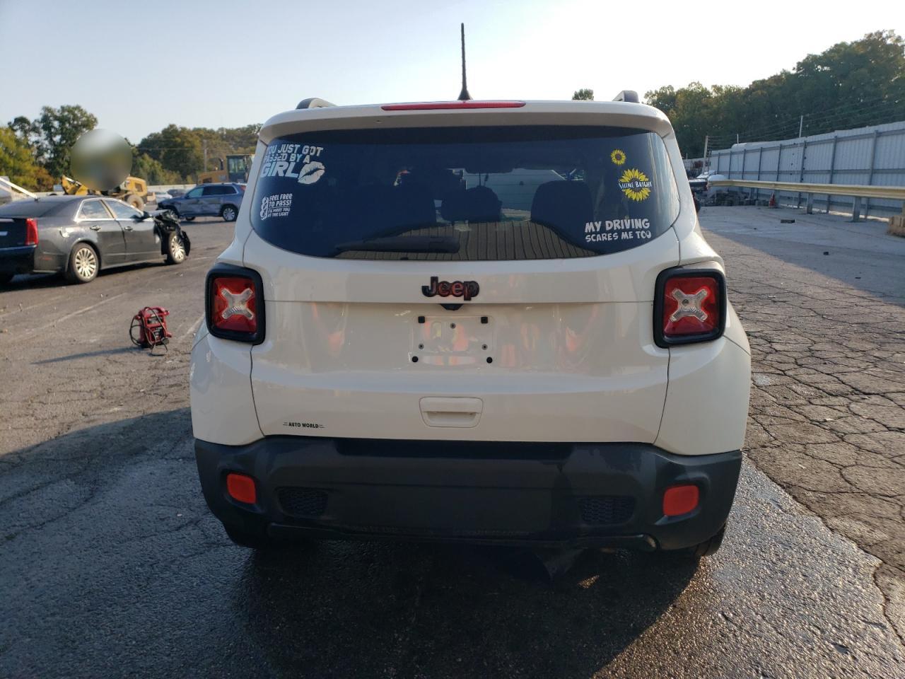 ZACCJABB2JPH32978 2018 Jeep Renegade Latitude