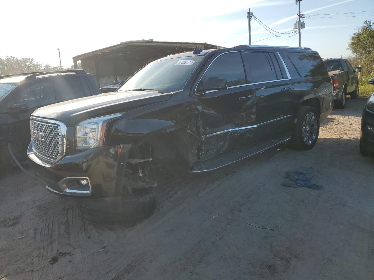 2016 GMC Yukon Xl Denali VIN: 1GKS1HKJ1GR277969 Lot: 77329574