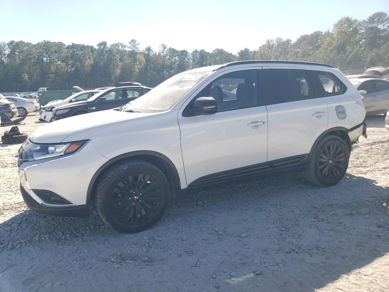 2020 Mitsubishi Outlander - Image 1
