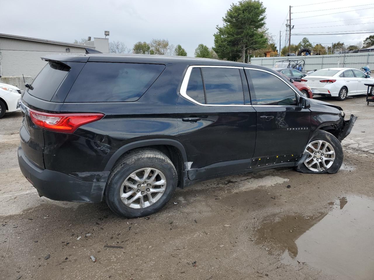 2020 Chevrolet Traverse - Image 3