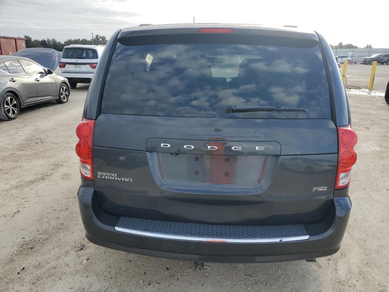 2012 Dodge Grand Caravan Sxt VIN: 2C4RDGCG3CR294517 Lot: 75003384