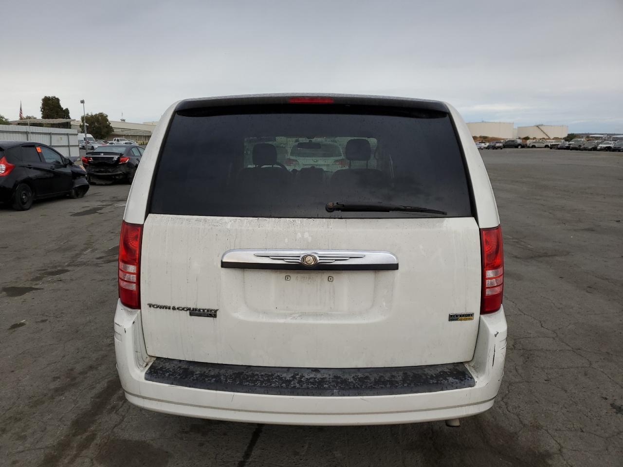 2008 Chrysler Town & Country Lx VIN: 2A8HR44H18R672577 Lot: 76541604