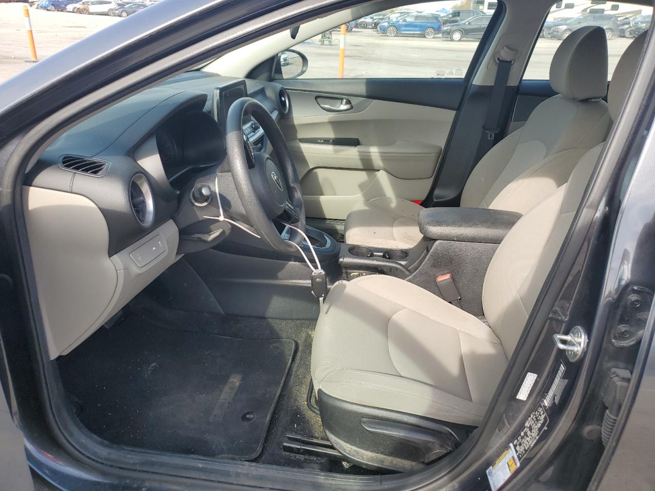 2020 Kia Forte - Image 7