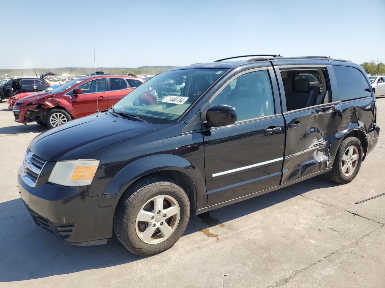 2009 Dodge Caravan - Image 1