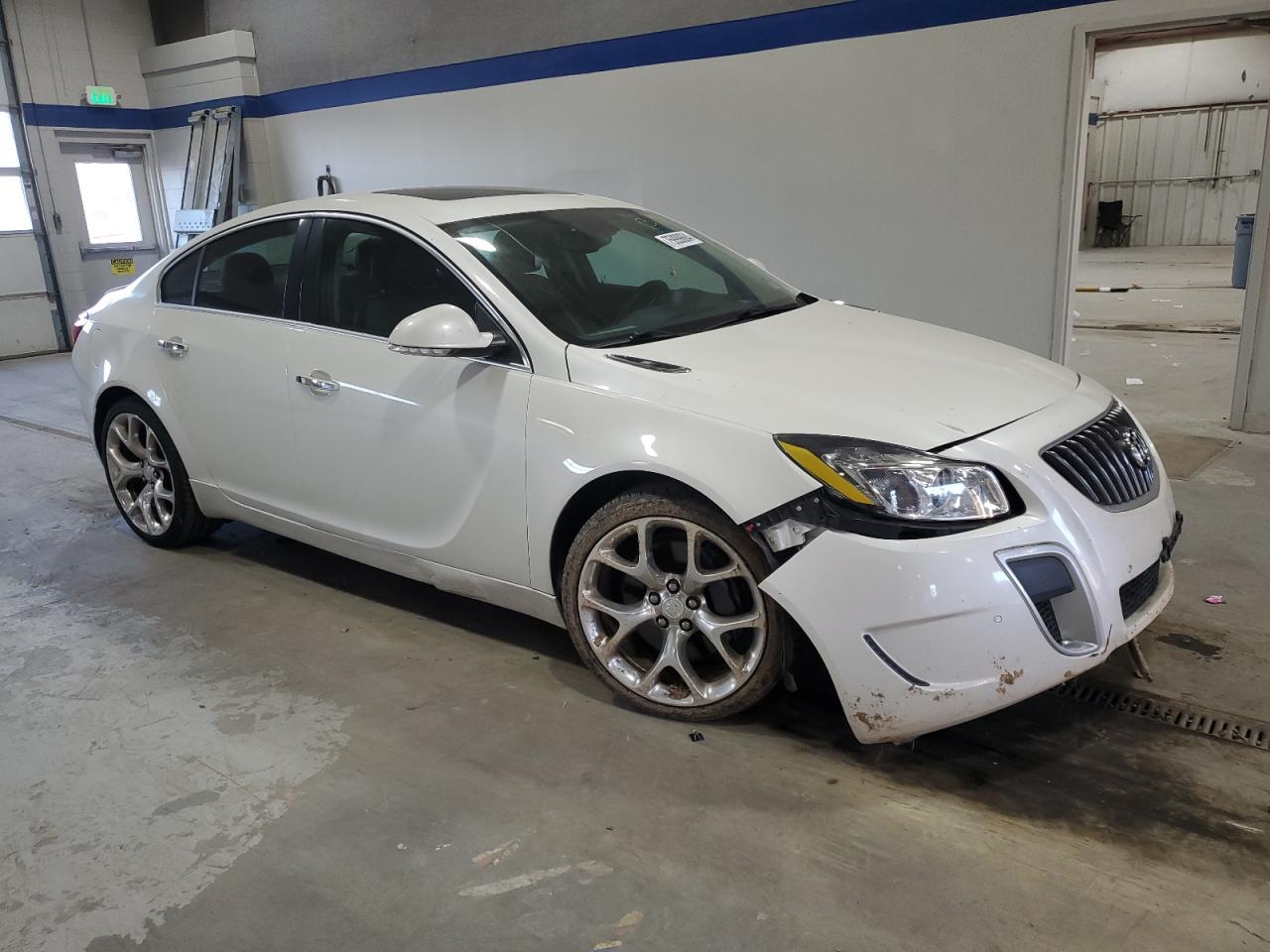 2012 Buick Regal - Image 4