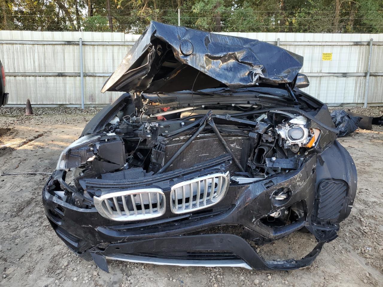 2017 BMW X4 - Image 5